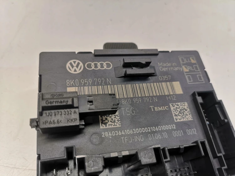 MODUŁ STEROWNIK DRZWI AUDI A4 B8 A5 Q5 8K0959792N
