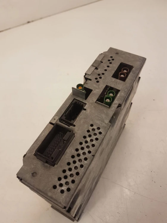 TUNER TV DVBT HYBRID AUDI 4E0910148