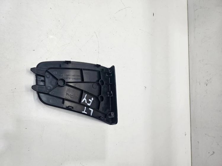 ZAŚLEPKA KLAPY BAGAŻNIKA LEWA AUDI Q5 FY 109902A1