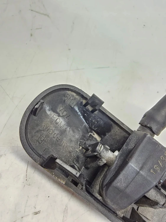 DYSZA DYSZE SPRYSKIWACZY LEWA PRAWA VW GOLF PASSAT TIGUAN 5M0955986D 986C