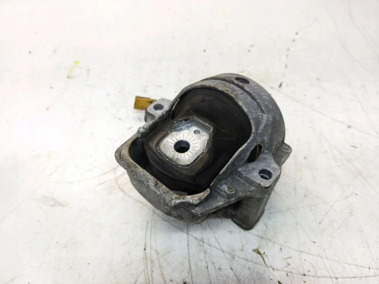 PODUSZKA SILNIKA Z CZUJNIKIEM AUDI A4 B8 A5 8T Q5 8R LIFT 8R0199381Q