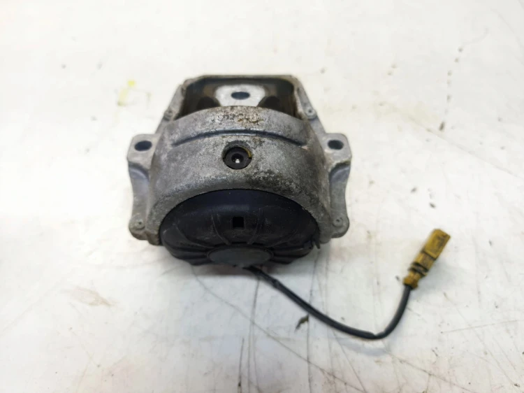 PODUSZKA SILNIKA Z CZUJNIKIEM AUDI A4 B8 A5 8T Q5 8R LIFT 8R0199381Q