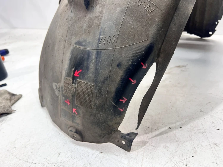 NADKOLE PLASTIKOWE LEWY PRZÓD AUDI A3 8P 8P0821171G 10/26