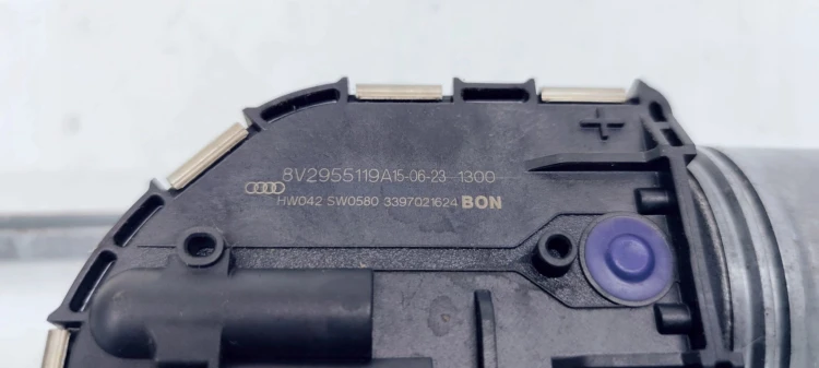 MECHANIZM WYCIERACZEK AUDI A3 8V 8V2955119A