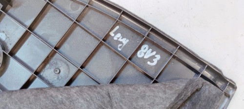 ZAŚLEPKA BOCZKA BAGAŻNIKA LEWA AUDI A3 8V