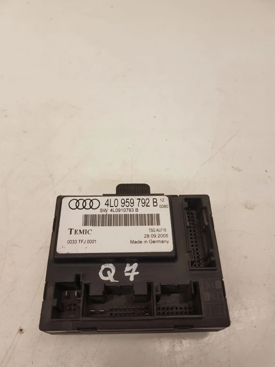STEROWNIK MODUŁ DRZWI AUDI Q7 4L 4L0959792B