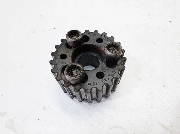 KOŁO ZĘBATE ROZRZĄDU AUDI A3 A4 A5 A6 2.0 TDI 03L130111E 03L130238A