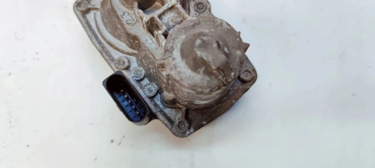 PRZEPUSTNICA SPALIN WYDECHU AUDI A4 B9 A5 2.0 TDI 5Q0253691H