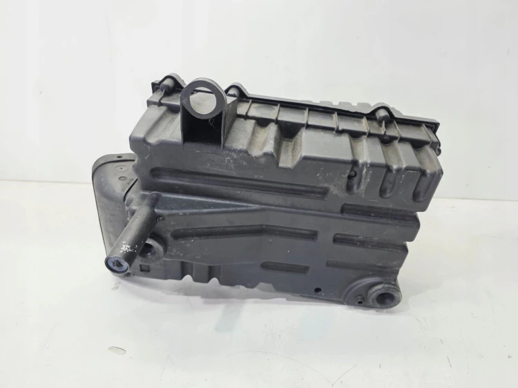 OBUDOWA FILTRA POWIETRZA AUDI TT TTS 8J 2.0 TFSI 8J0129601A 8J0129607A