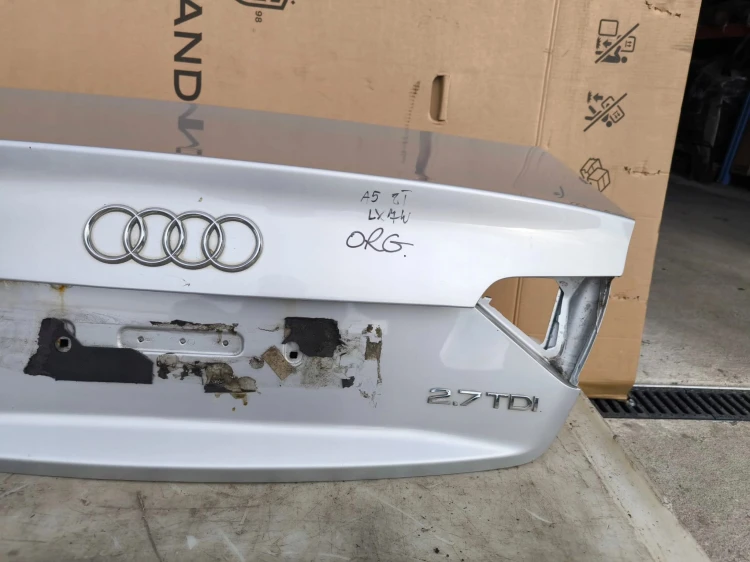 KLAPA TYLNA TYŁ AUDI A5 8T COUPE LX7W ORYGINAŁ !!!