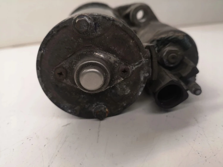ROZRUSZNIK AUDI A4 B7 A6 C6 2.4 3.2 06E911023C *1*