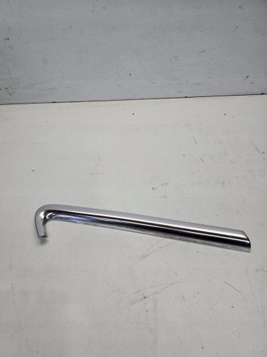 LISTWA KAROSERYJNA CHROM LEWA DOLNA AUDI Q3 8U 8U0853345