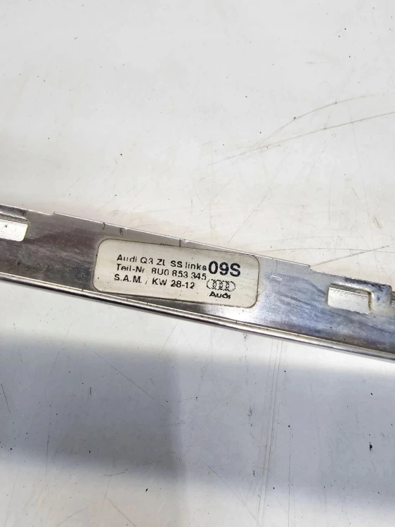 LISTWA KAROSERYJNA CHROM LEWA DOLNA AUDI Q3 8U 8U0853345