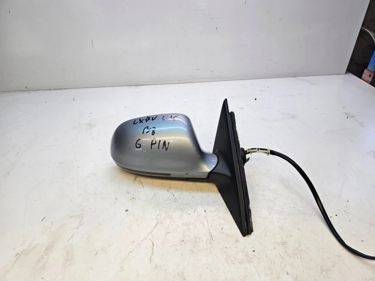 LUSTERKO PRAWE AUDI A4 B8 LX7V 6 PIN UK