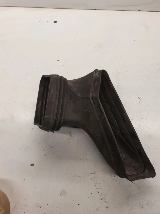 WLOT DOLOT POWIETRZA AUDI A4 B8 A5 1021300S01