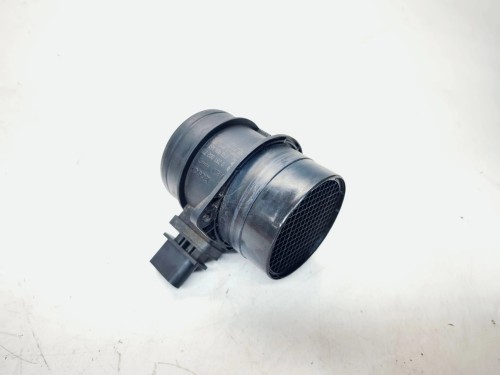 PRZEPŁYWOMIERZ CZUJNIK MASY POWIETRZA AUDI VOLKSWAGEN SEAT SKODA 03G906461C