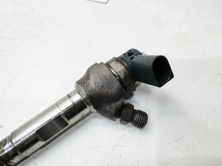 WTRYSKIWACZ WTRYSK AUDI VOLKSWAGEN SEAT SKODA 1.6TDI 04L130277AD SPRAWDZONE