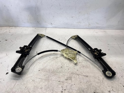 MECHANIZM PODNOSZENIA SZYBY PRAWY TYŁ AUDI 4M0839462A