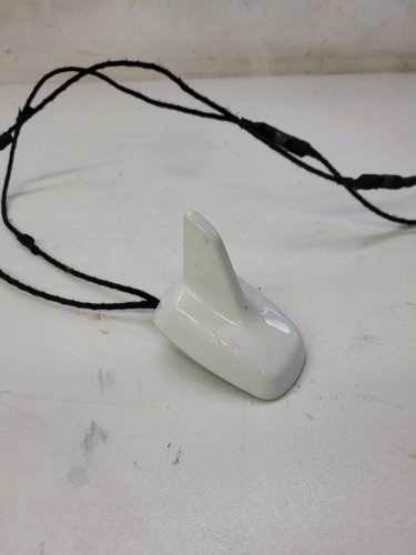 ANTENA LOTKA REKIN AUDI A4 A5 Q5 8T0035503H LY9C