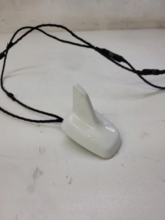 ANTENA LOTKA REKIN AUDI A4 A5 Q5 8T0035503H LY9C