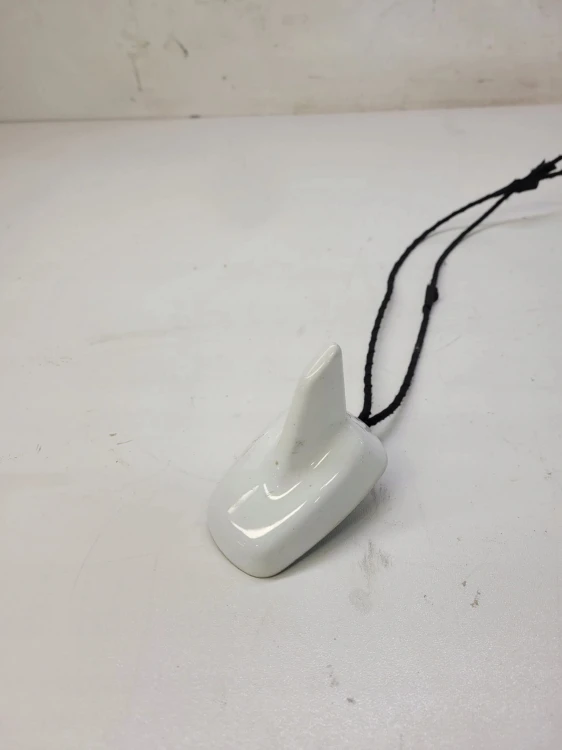 ANTENA LOTKA REKIN AUDI A4 A5 Q5 8T0035503H LY9C