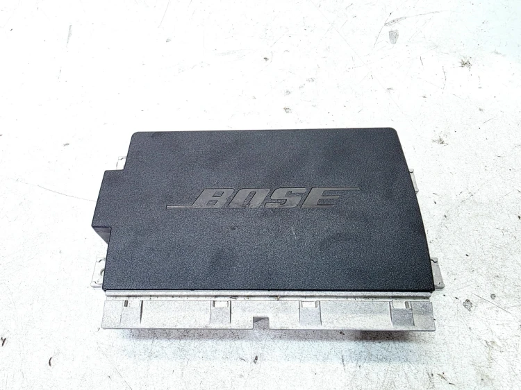 WZMACNIACZ BOSE AUDI Q7 4M 4M0035223B