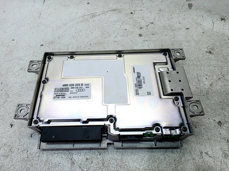 WZMACNIACZ BOSE AUDI Q7 4M 4M0035223B