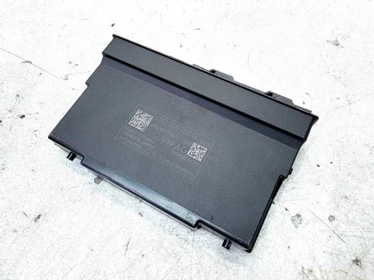 MODUŁ STEROWNIK TRZECIEGO RZĘDU SIEDZEŃ AUDI Q7 4M 4M0959760G