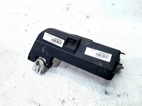 KLEMA PLUSOWA AUDI A4 B9 A5 Q7 4M 8W0915459F