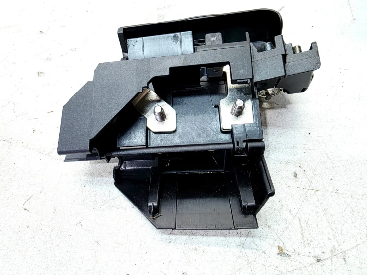 KLEMA PLUSOWA AUDI A4 B9 A5 Q7 4M 8W0915459F
