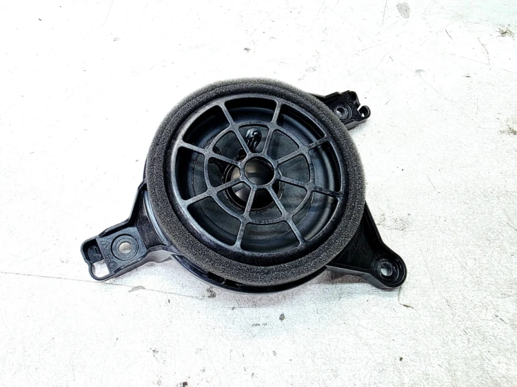 GŁOŚNIK DACHU BOSE SURROUND PRAWY TYŁ AUDI Q7 4M 4M0035398F