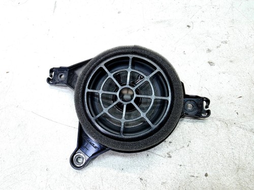 GŁOŚNIK DACHU BOSE SURROUND LEWY TYŁ AUDI Q7 4M 4M0035398D
