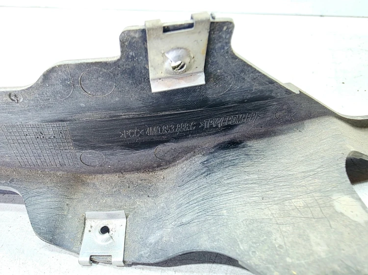 CHLAPACZ SPOJLER NADKOLA PRAWY PRZÓD AUDI Q7 4M 4M0853888C