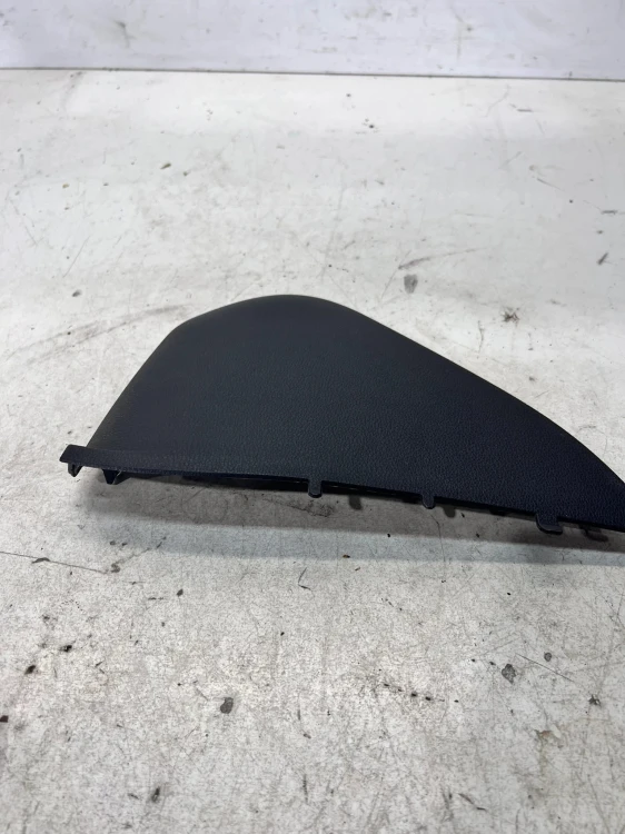 OSŁONA BEZPIECZNIKÓW DESKI AUDI Q7 4M 4M0857085A