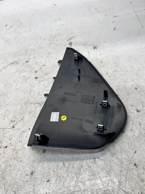 OSŁONA BEZPIECZNIKÓW DESKI AUDI Q7 4M 4M0857085A