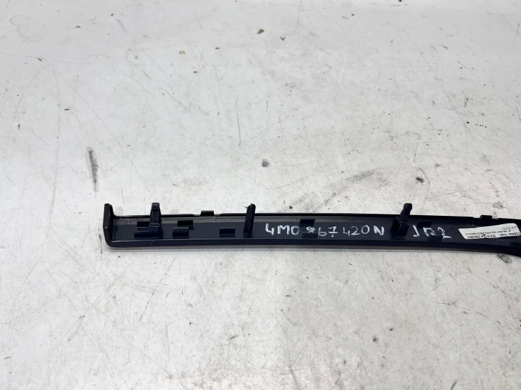 DEKOR DRZWI PRAWY TYŁ AUDI Q7 4M 4M0837420N JQ2