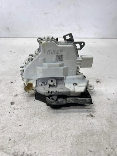 ZAMEK DRZWI PRAWY PRZÓD AUDI A4 B8 A5 8T Q5 8R 8J2837016E 7 PIN