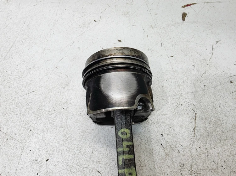 TŁOK + KORBOWÓD AUDI A4 B9 A5 8W A6 VOLKSWAGEN SEAT SKODA 2.0 TDI 04LA 1/26