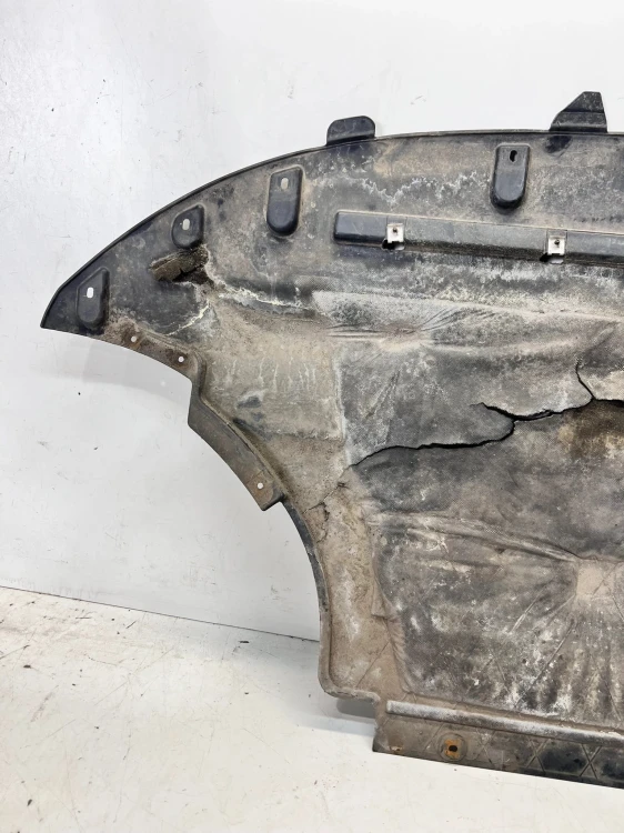 OSŁONA PŁYTA POD SILNIK AUDI Q5 8R 8R0863821C 90/26 USZK