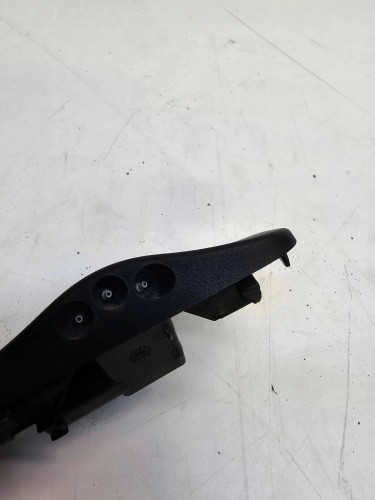 DYSZA SPRYSKIWACZA LEWA AUDI A3 8V 8V3955987A