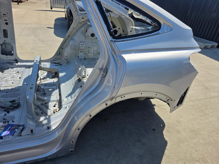 ĆWIARTKA BŁOTNIK LEWY TYŁ AUDI Q4 E-TRON LZ7G ORYGINAŁ !!!