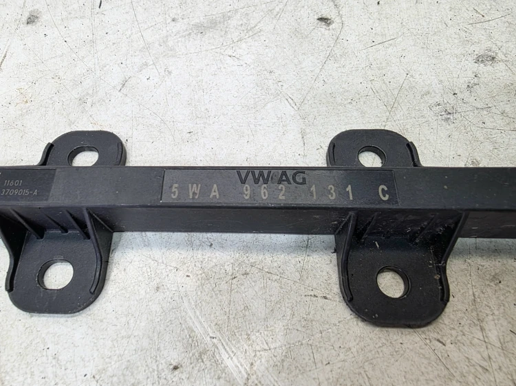 ANTENA ODBIORNIK KEYLESS AUDI VOLKSWAGEN SEAT SKODA 5WA962131C