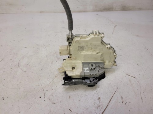 ZAMEK DRZWI LEWY TYŁ AUDI A4 B9 A5 F5 4G0839015H