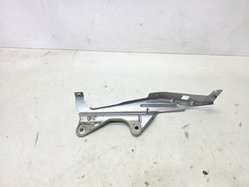 WSPORNIK MOCOWANIE BŁOTNIKA LEWY PRZÓD AUDI Q4 E-TRON 89A821469