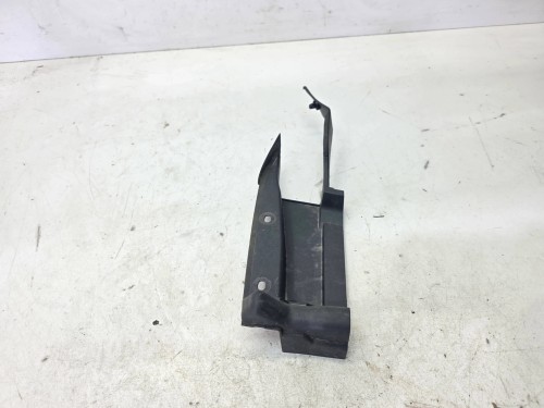 NAKŁADKA OSŁONA ZAWIASU MASKI PRAWA AUDI Q4 E-TRON 89A821170