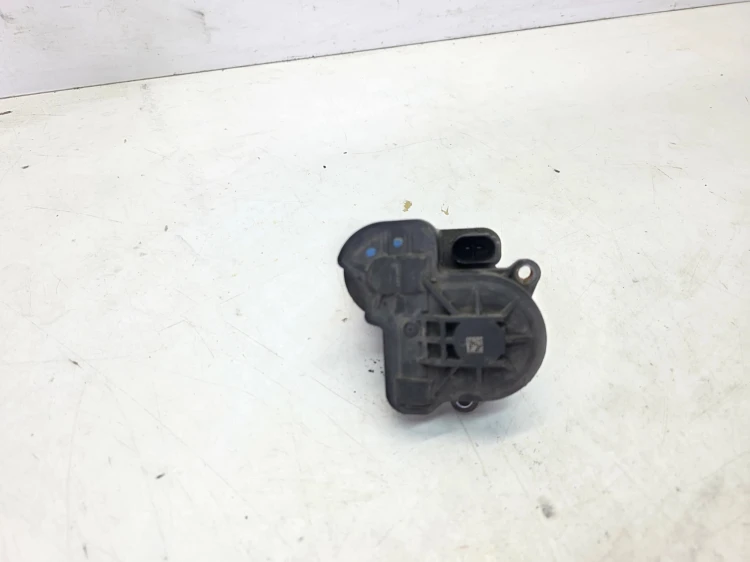 SILNICZEK HAMULCA RĘCZNEGO PRAWY AUDI A3 8V VW 8V0998281A
