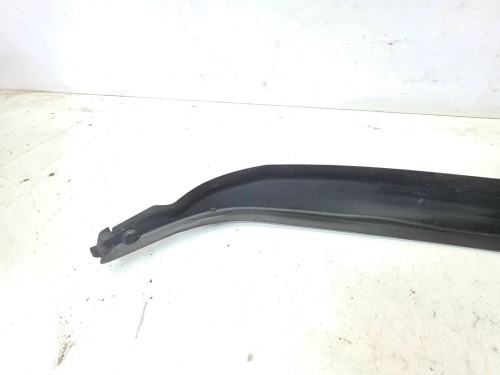 OSŁONA WYGŁUSZENIE BŁOTNIKA PRAWY PRZÓD AUDI Q4 E-TRON 89A821112