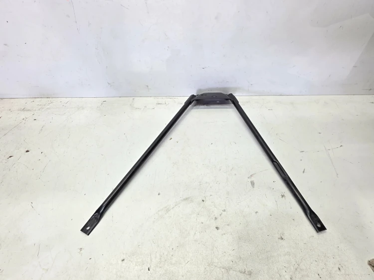 BELKA PODPORA WZMOCNIENIE PASA AUDI Q4 E-TRON 11A805303A