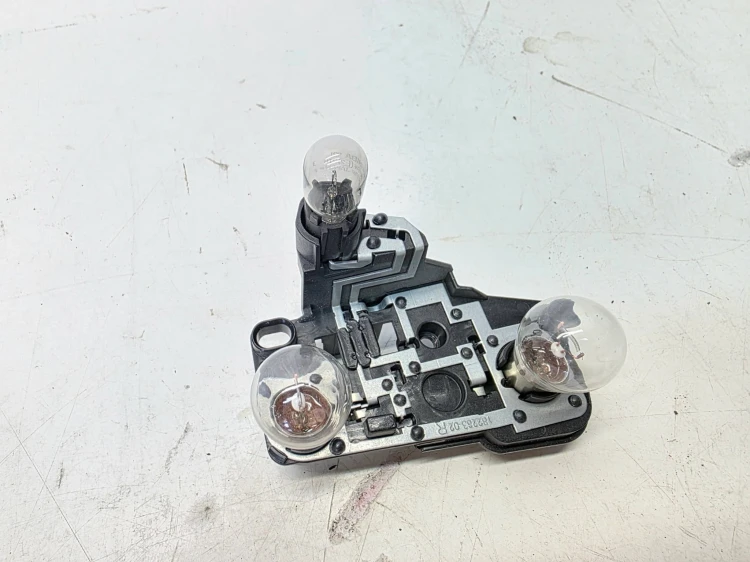 WKŁAD LAMPY PRAWY TYŁ W KLAPĘ AUDI A4 B8 LIFT SEDAN 181328-02