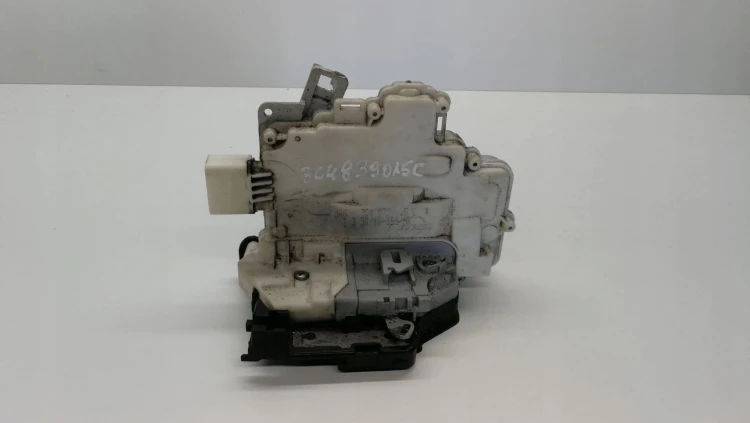 ZAMEK DRZWI LEWY TYŁ AUDI Q7 4L 3C4839015C